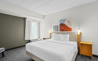 Spark by Hilton Des Plaines Chicago O'Hare