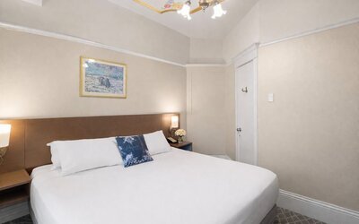 Cornell Hotel