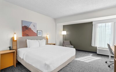 Spark by Hilton Des Plaines Chicago O'Hare