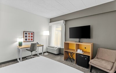 Spark by Hilton Des Plaines Chicago O'Hare