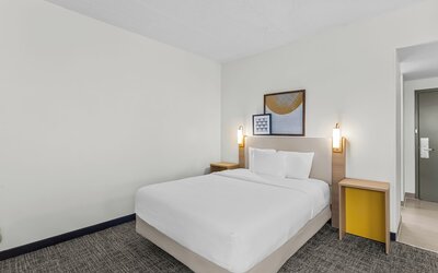 Spark by Hilton Des Plaines Chicago O'Hare