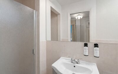 Cornell Hotel