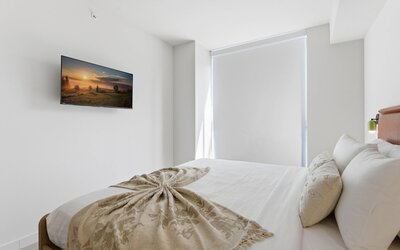 Miami 1BR Getaway for 4 Guests at The Crosby