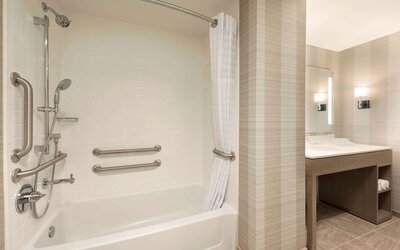 Homewood Suites by Hilton Chicago West Loop Fulton Mkt Area