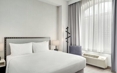 Fairfield Inn & Suites Chicago Downtown / Magnificent Mile