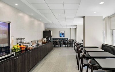 Fairfield Inn & Suites Chicago Downtown / Magnificent Mile