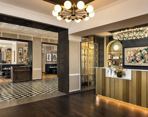 The Talbott, Autograph Collection
