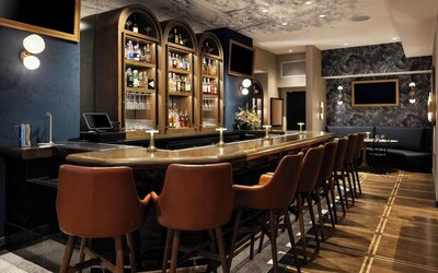 The Talbott, Autograph Collection