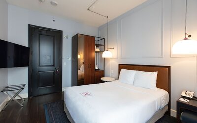 Axiom Hotel