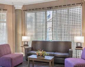 La Quinta Inn & Suites by Wyndham Miami Airport West