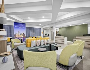 La Quinta Inn & Suites by Wyndham Miami Airport West