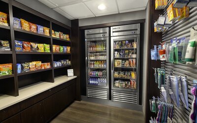 La Quinta Inn & Suites by Wyndham Miami Airport West