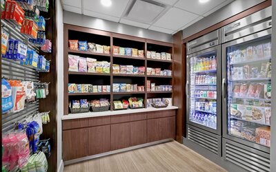 La Quinta Inn & Suites by Wyndham Miami Airport West
