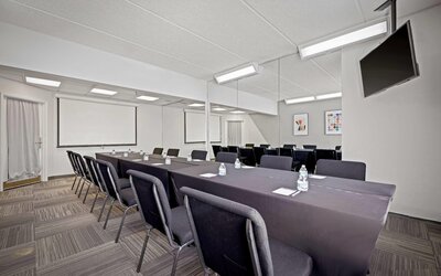 La Quinta Inn & Suites by Wyndham Miami Airport West