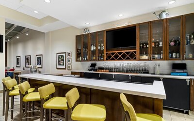 Hilton Garden Inn Chicago Downtown Riverwalk