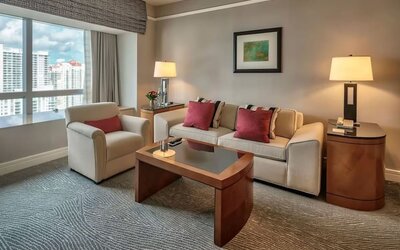 Residence at the Four Seasons