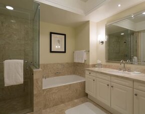 Residence at the Four Seasons