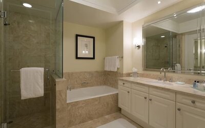 Residence at the Four Seasons