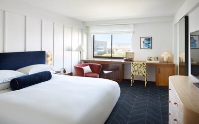 Kimpton Alton Fisherman's Wharf by IHG