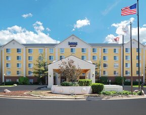 Fairfield Inn and Suites by Marriott Chicago Midway Airport