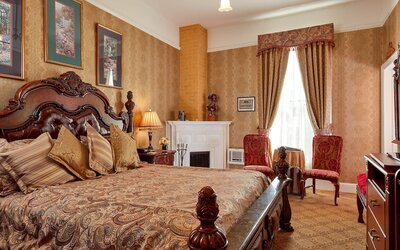 Queen Anne Hotel