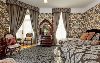 Queen Anne Hotel