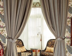 Queen Anne Hotel