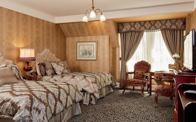Queen Anne Hotel