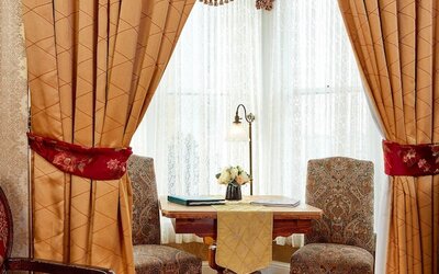 Queen Anne Hotel