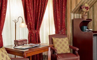 Queen Anne Hotel