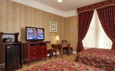 Queen Anne Hotel