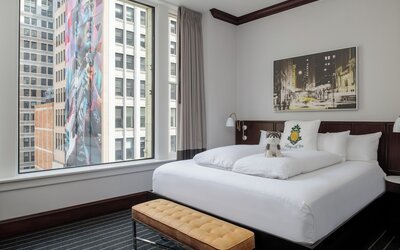 Staypineapple, An Iconic Hotel, The Loop