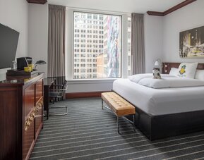 Staypineapple, An Iconic Hotel, The Loop