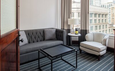 Staypineapple, An Iconic Hotel, The Loop