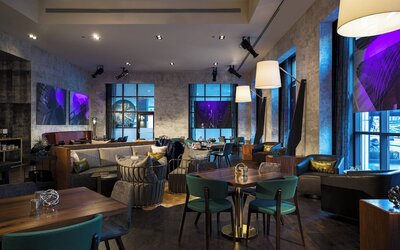 Renaissance Chicago Downtown Hotel