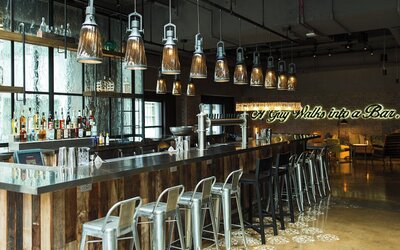 Renaissance Chicago Downtown Hotel