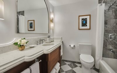 InterContinental Chicago Magnificent Mile by IHG