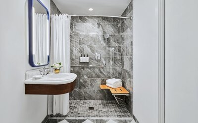 InterContinental Chicago Magnificent Mile by IHG