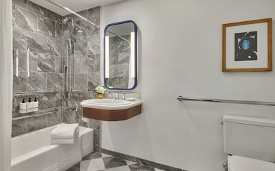 InterContinental Chicago Magnificent Mile by IHG
