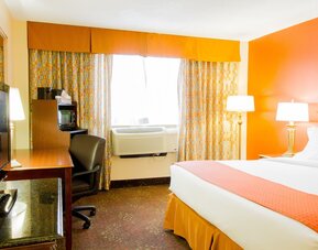 Holiday Inn Chicago O'Hare Area by IHG