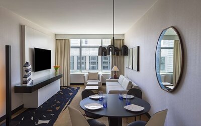 theWit Chicago, a Hilton Hotel