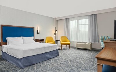 Hampton Inn Chicago North-Loyola Station