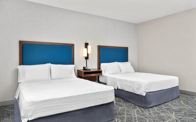 Hampton Inn Chicago North-Loyola Station