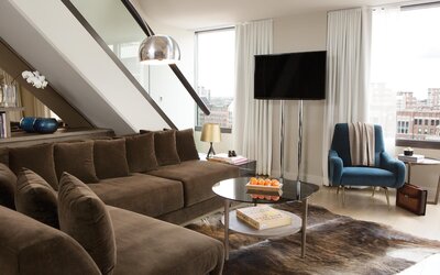 Thompson Chicago, by Hyatt