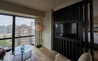 Thompson Chicago, by Hyatt