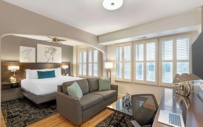 Best Western Plus Hawthorne Terrace Hotel