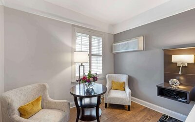 Best Western Plus Hawthorne Terrace Hotel
