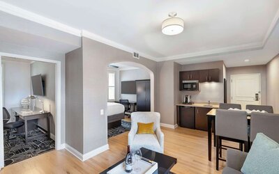 Best Western Plus Hawthorne Terrace Hotel