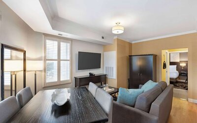 Best Western Plus Hawthorne Terrace Hotel