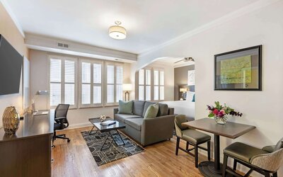 Best Western Plus Hawthorne Terrace Hotel